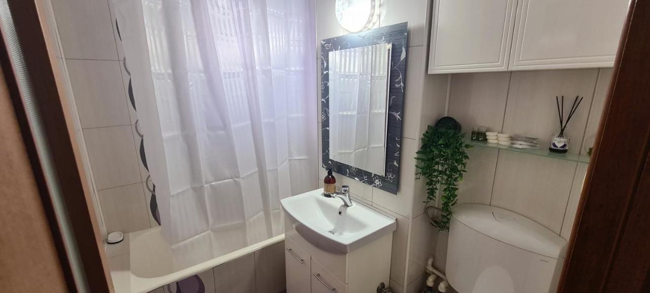 Perfect View Apartament 2 Rooms Self Check-In Букурещ Екстериор снимка